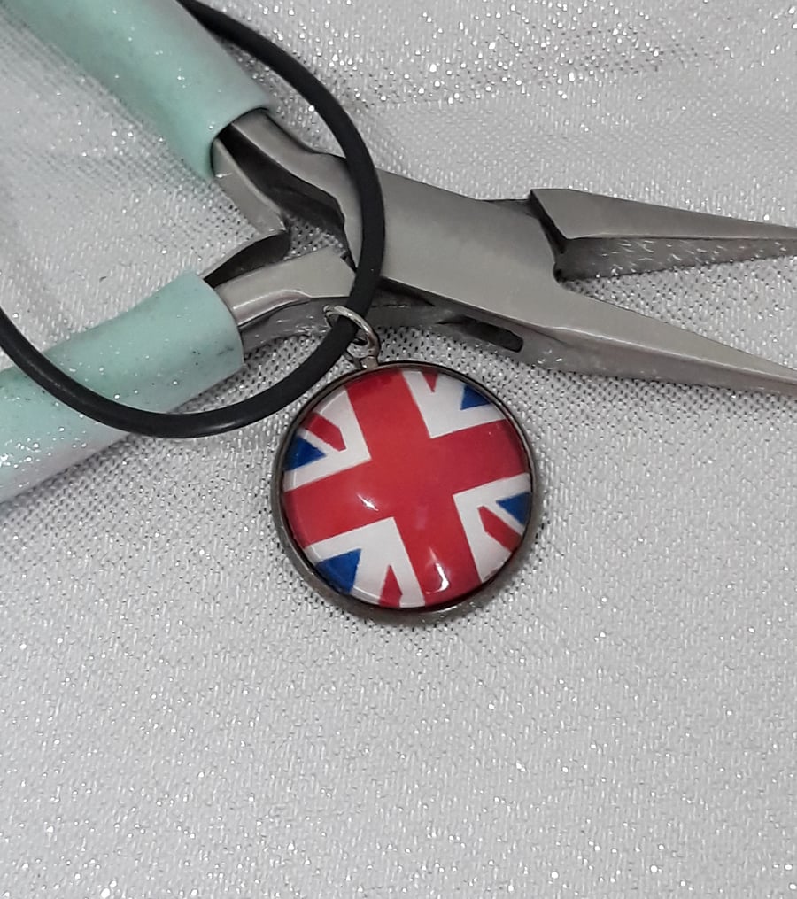 NL147 Union Jack pendant on cord necklace