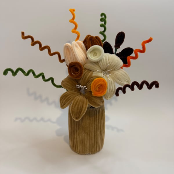 Autumn pipecleaner flowers 