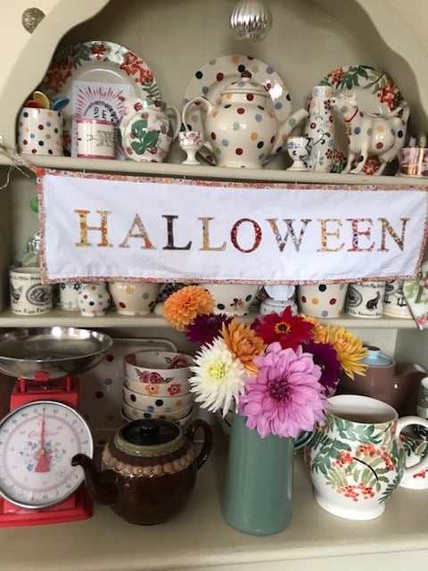 Floral 'Halloween' fabric banner