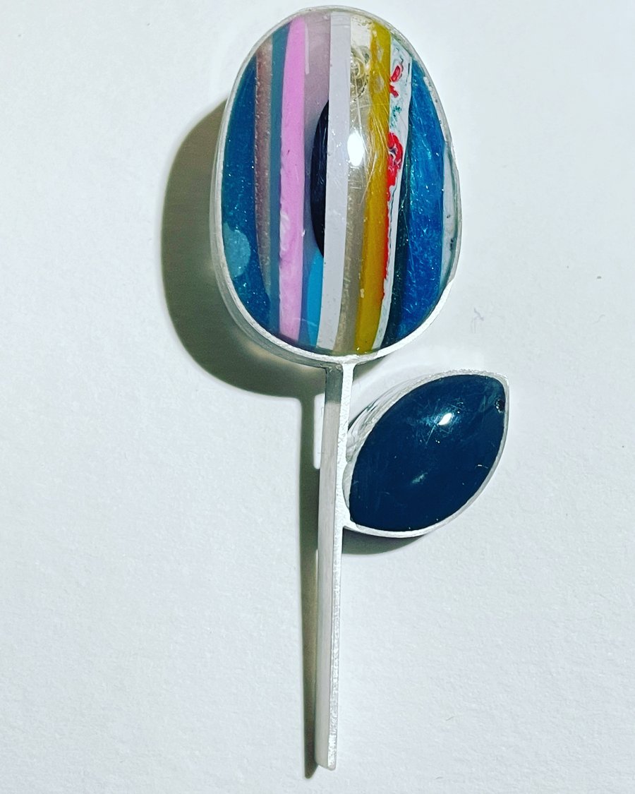 Stylised hand carved resin brooch. Tulip 