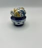 Pair of Vintage Ceramic Pin Cushions - Blue Rim Pots & William Morris - Image 8
