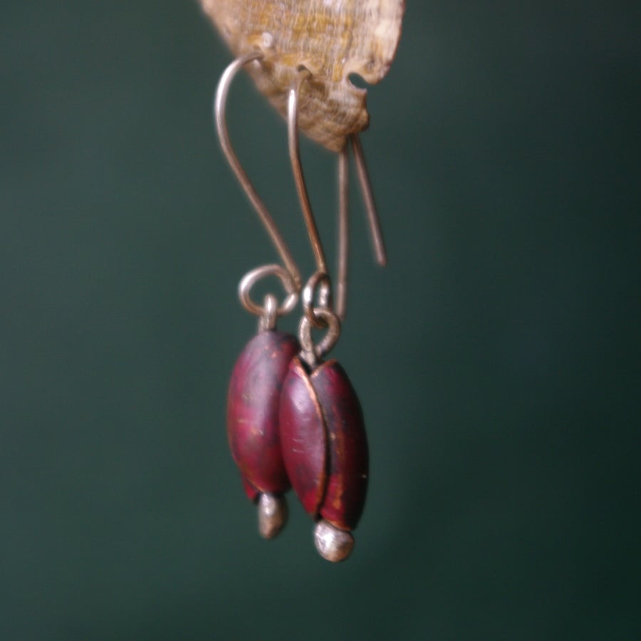 Fuchsia Pod Dangle Earring