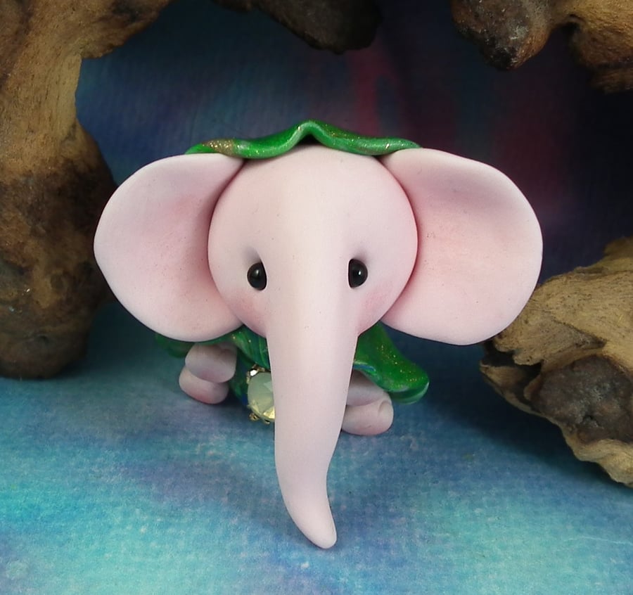 Season's Special Village Elephant 'Arnold' with gemstone OOAK Sculpt Ann Galvin