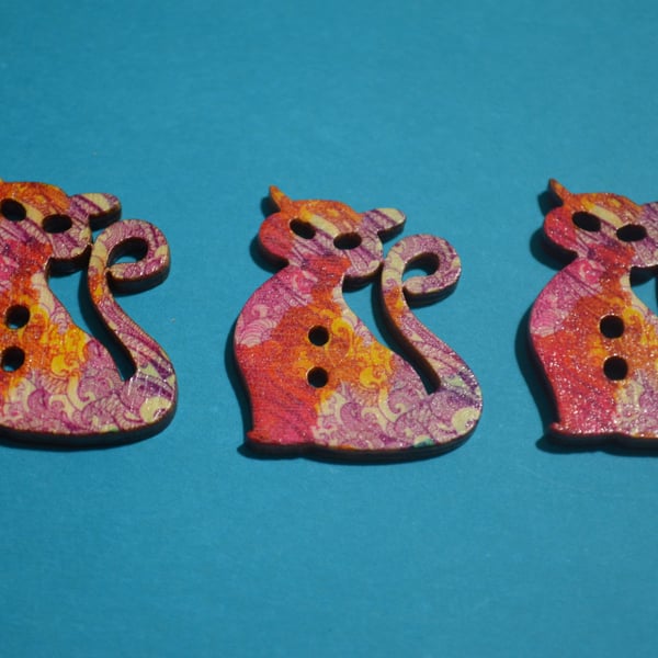 Wooden Cat Buttons Red Purple Yellow 3pk 30x25mm Kitty Pussy Kitten (CT6)