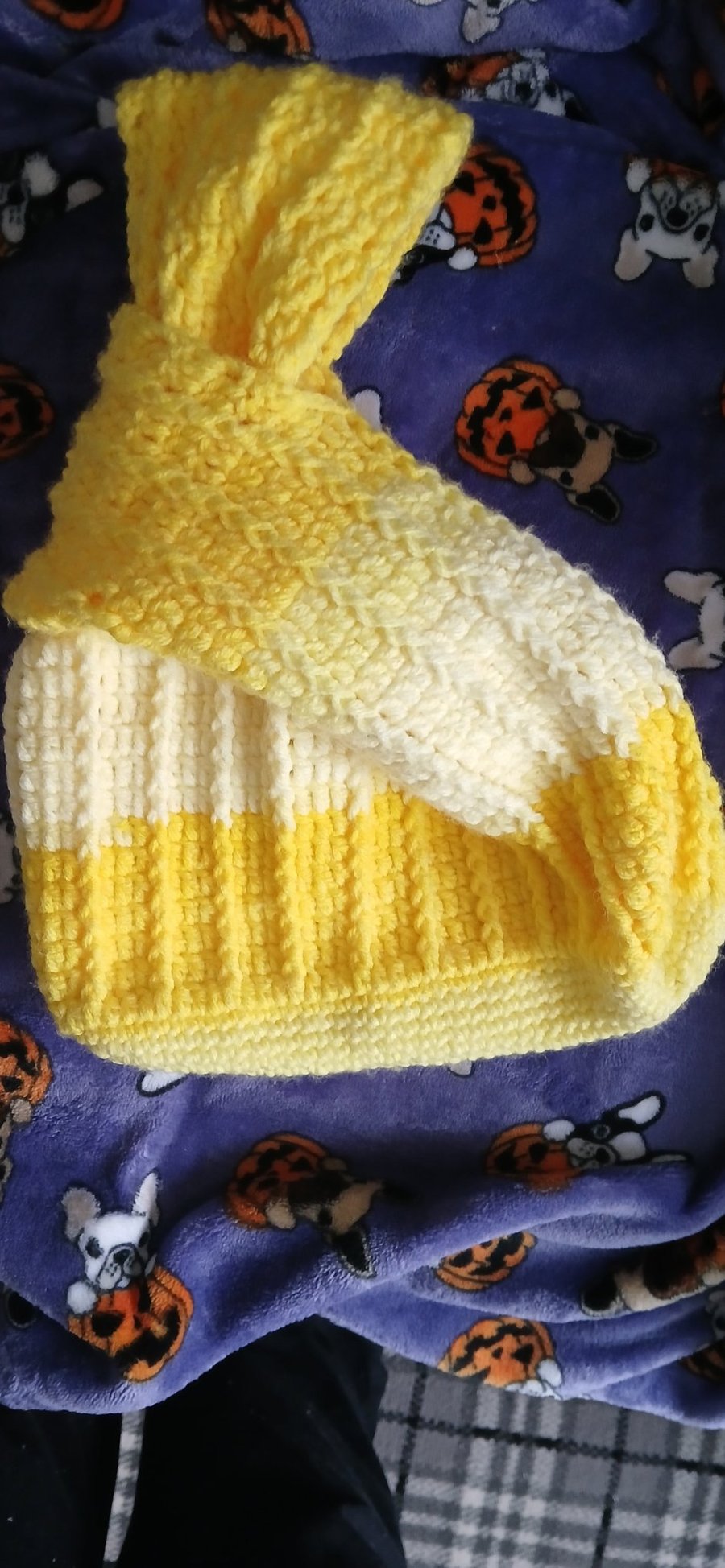 Crochet knot bag.