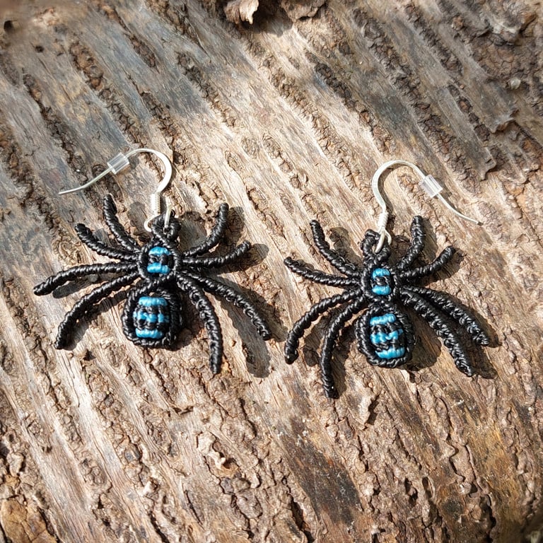 Stripy Spider Macrame Earrings 