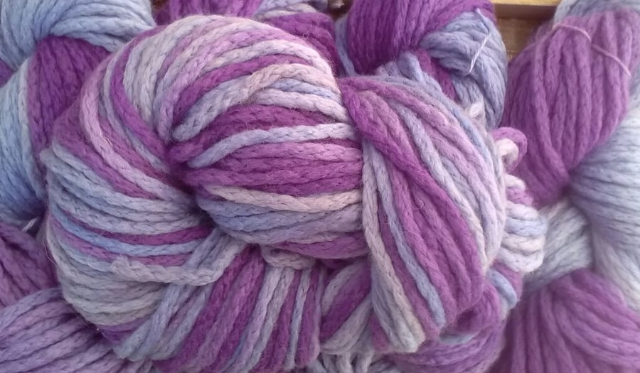 100g Hand-dyed 100% MERINO WOOL SUPERCHUNKY  Purple Pow