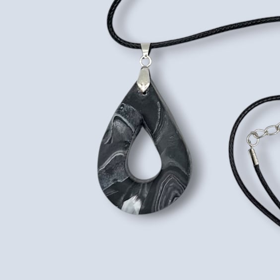 Black Marbled Glasses Holder Necklace Teardrop Opening Pendant