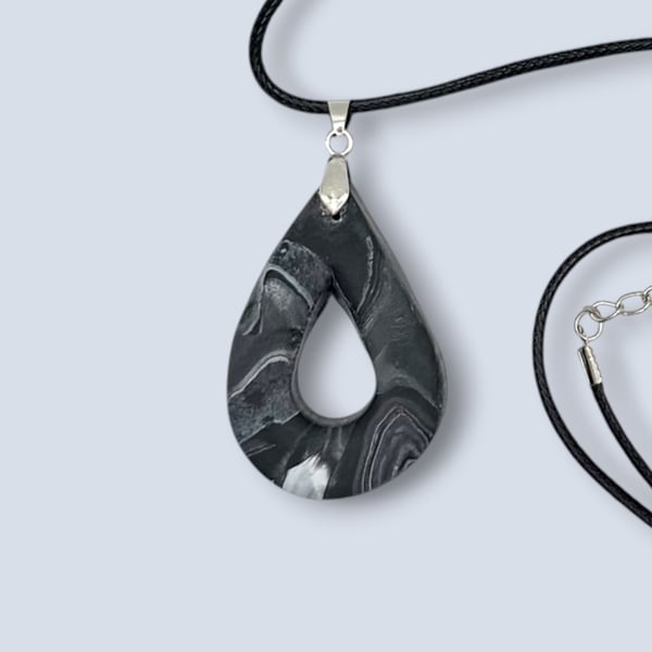 Black Marbled Glasses Holder Necklace Teardrop Opening Pendant