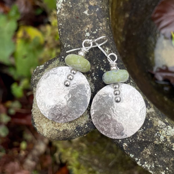 Large round silver and frosted green serpentine earrings 