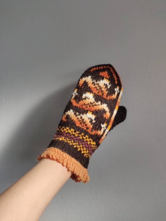 Hand knit wool mittens traditional fairisle nordic latvian brown white orange