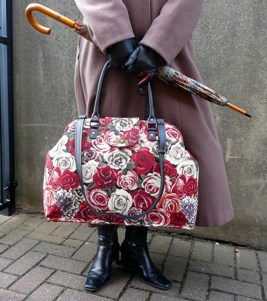 Rose tapestry carpet bag, Mary Poppins style we... - Folksy