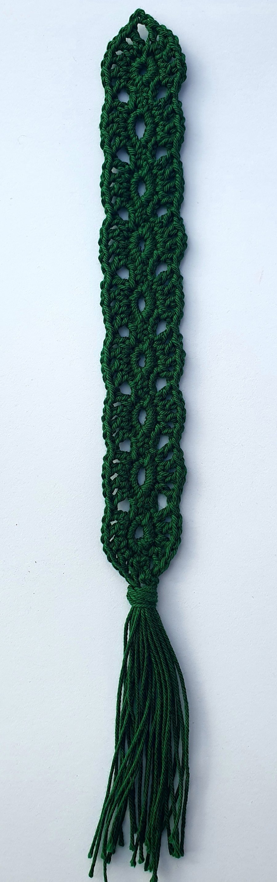 Crocheted lace bookmark, dark green.