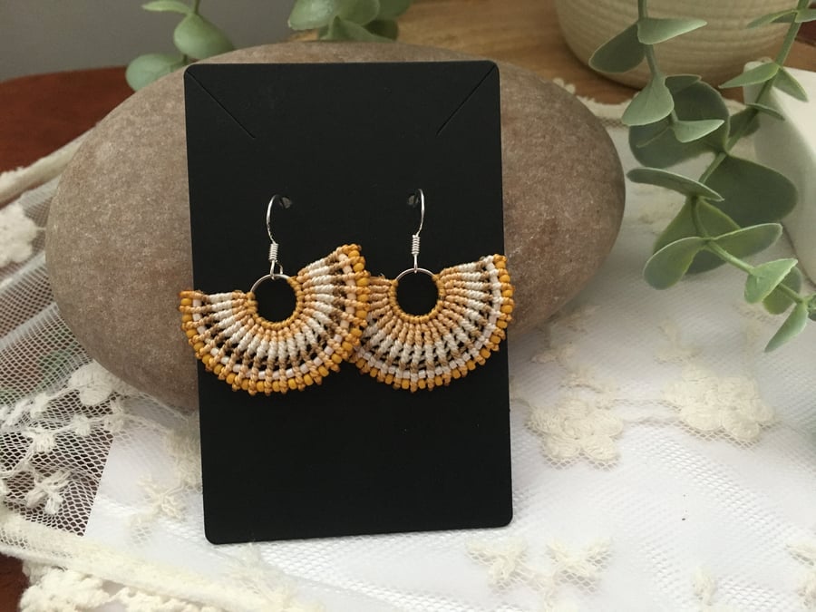 Dangle fan design beaded macrame drop earrings 