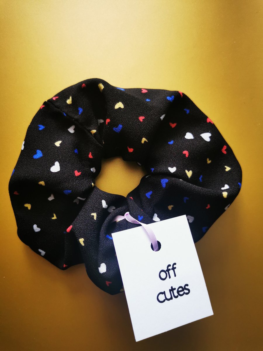 Black Hearts Scrunchie 