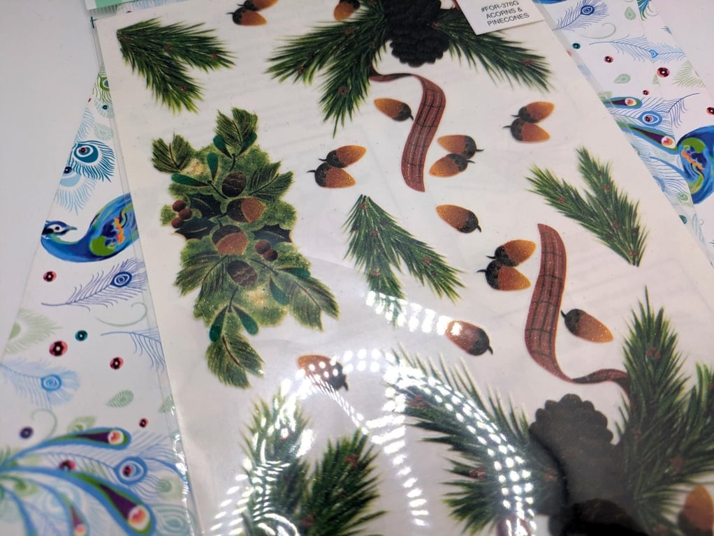 Rub-On Transfers - Glittery Festive Christmas or Autumn Wreaths with Acorns