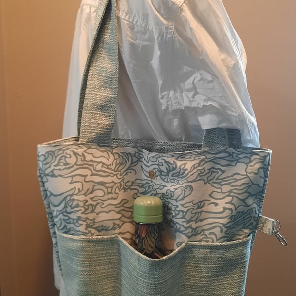 Tote bag, sea green waves, pockets and key clip. 