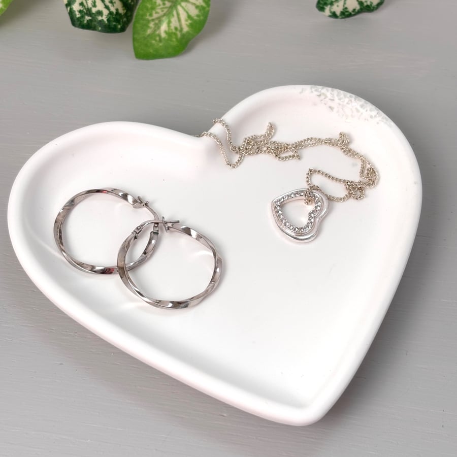 White Heart and Glass Chip Trinket Dish - Handmade Jewellery Dish