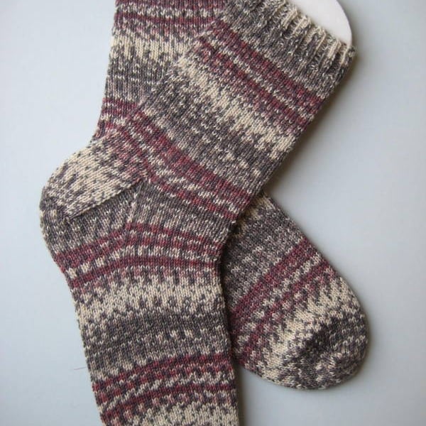 hand knit mens wool socks UK 9-11