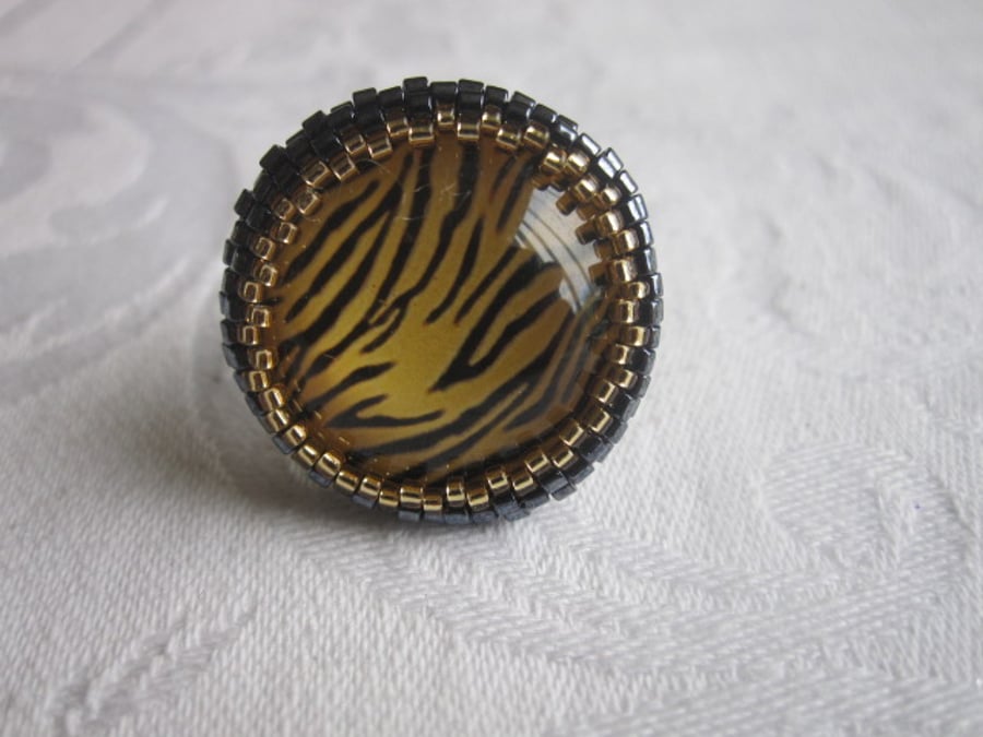 Black and Gold Animal Print Ring