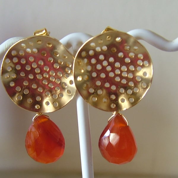 CARNELIAN AND GOLD EARRINGS - - FREE SHIPPING WORLDWIDE