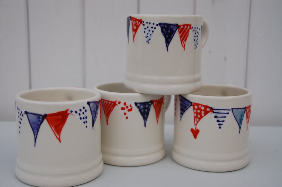 Patriotic bunting mug, mummy mug