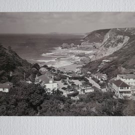 Monochrome photographic greetings card of Trevaunance Cove, St.Agnes.