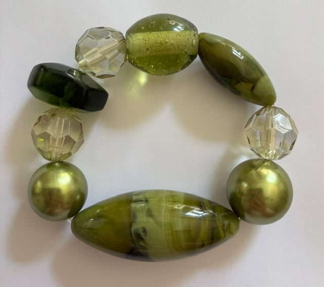 Striking Green Chunky Bead Bracelet