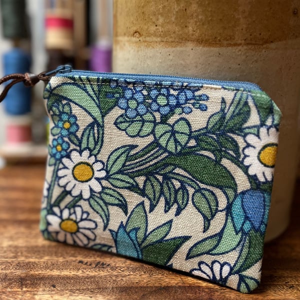 Vintage Flower Waltz linen coin purse zip pouch reclaimed seventies fabric