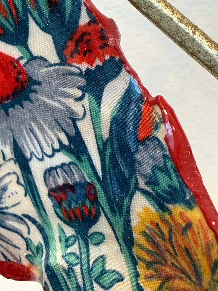 Pretty liberty material shell pendant 