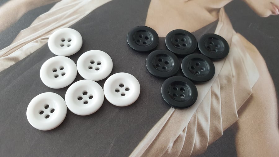 14mm 15mm 9 16" 23L 23 ligne CLASSIC FLY Buttons White and Black