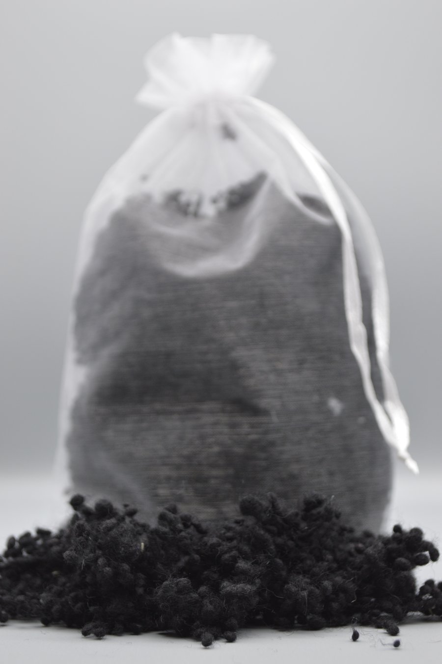 Wool Nepps black 25g