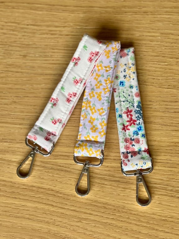 Handmade floral loop keyring