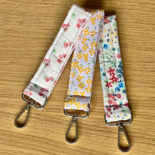 Handmade floral loop keyring