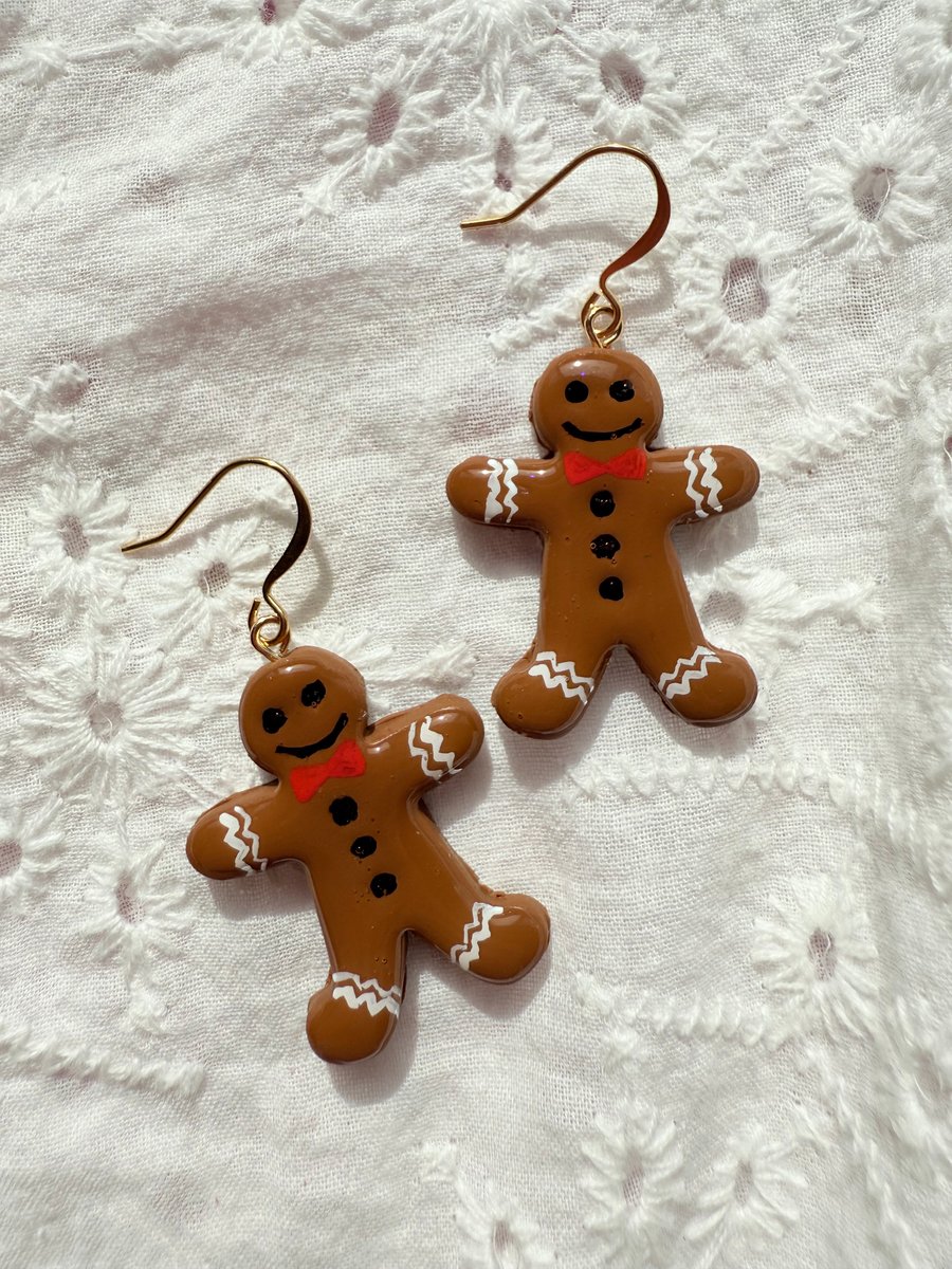 Gingerbread Man Earrings – Hand Painted 