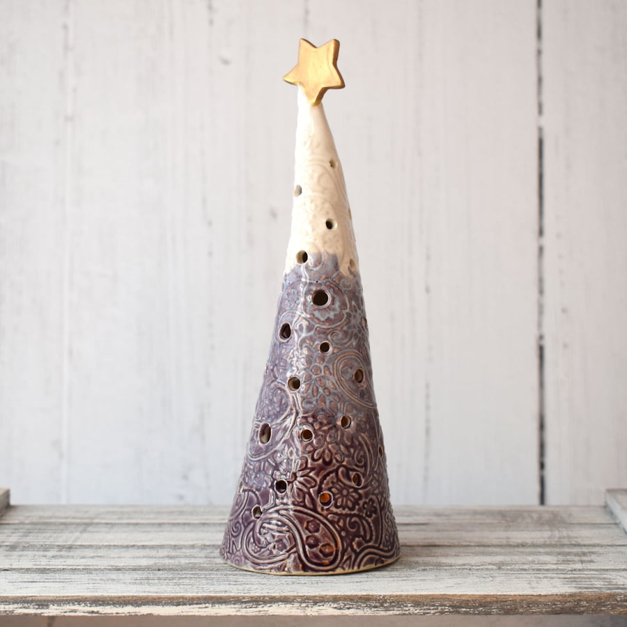 19-386 Ceramic Christmas Tree Tea Light Holder