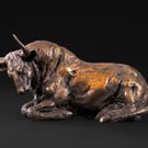 Foundry Bronze Lying Bull Animal Statue Small Bronze Metal Sculpture