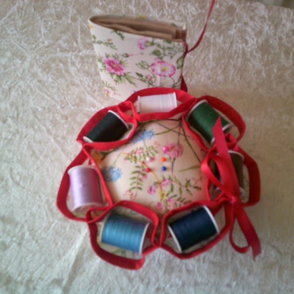 Meadow Flowers Cotton Reel Pin Cushion Set