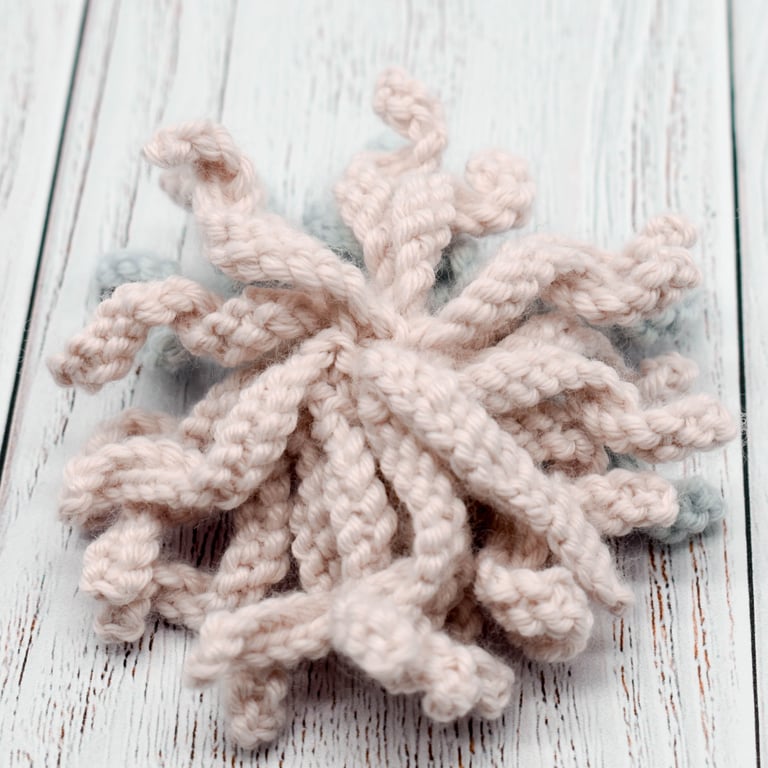 Hand knitted chrysanthemum brooch pin - pink and blue
