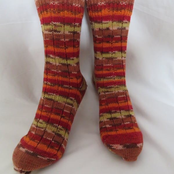Hand-cranked Knitted Ribbed Wool Socks Size 6 to 7