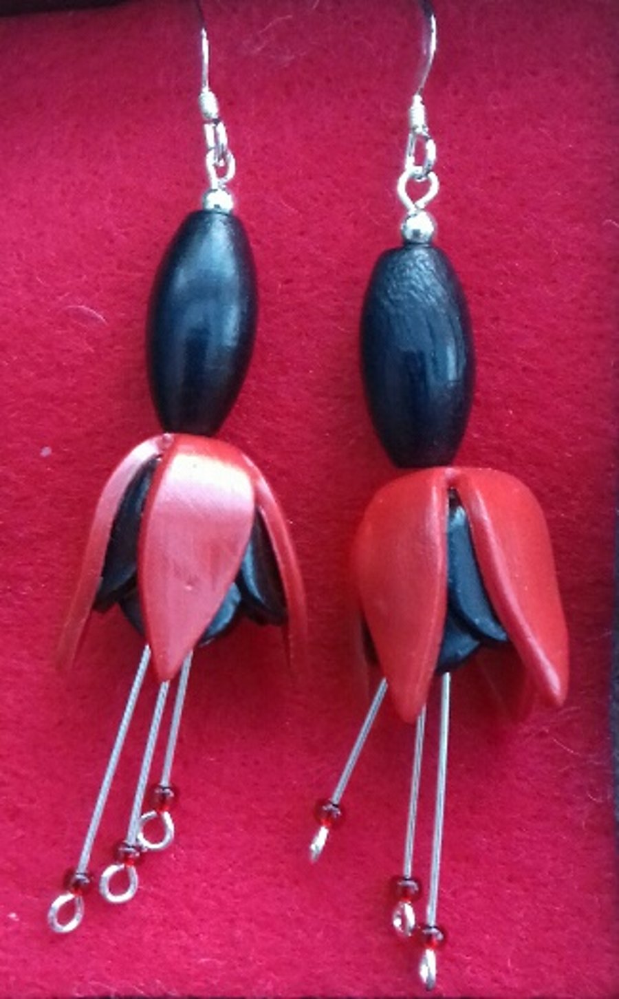 Fuchsia flower earring, red & black