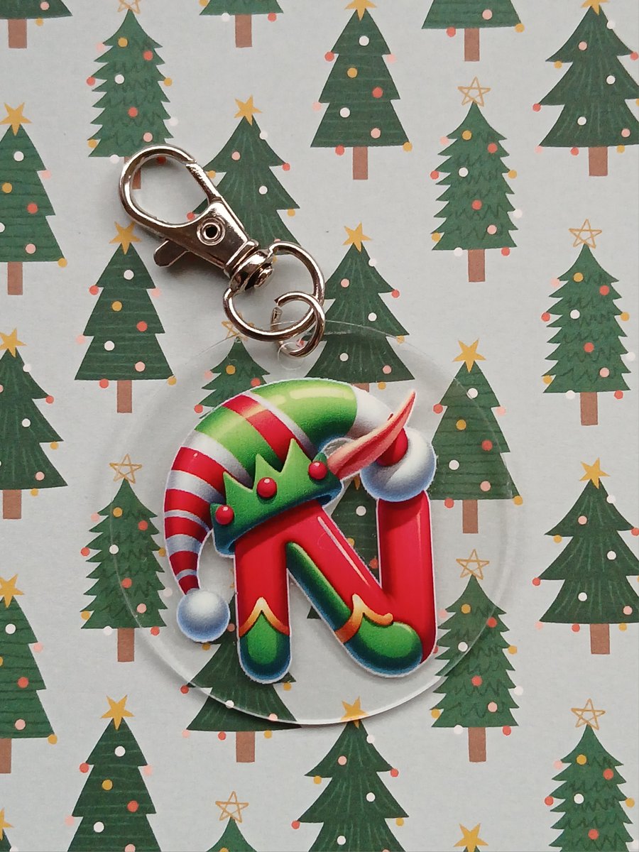 Clear acrylic Christmas keyring. "N"