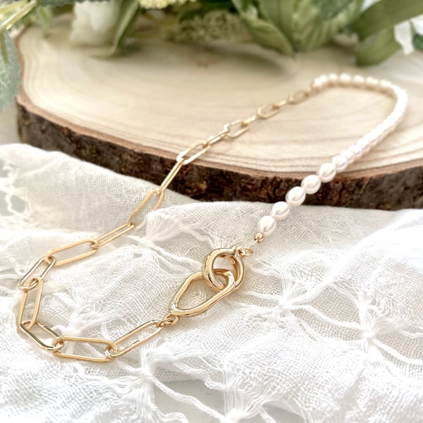 Stylish Freshwater Pearl Necklace with Gold Plated Chain