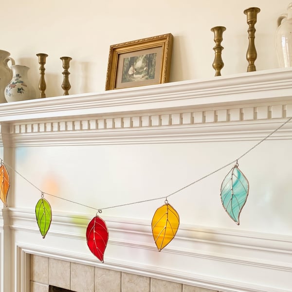 Stained Glass Bunting Leaves   Garden Home Wall Ornament Suncatcher