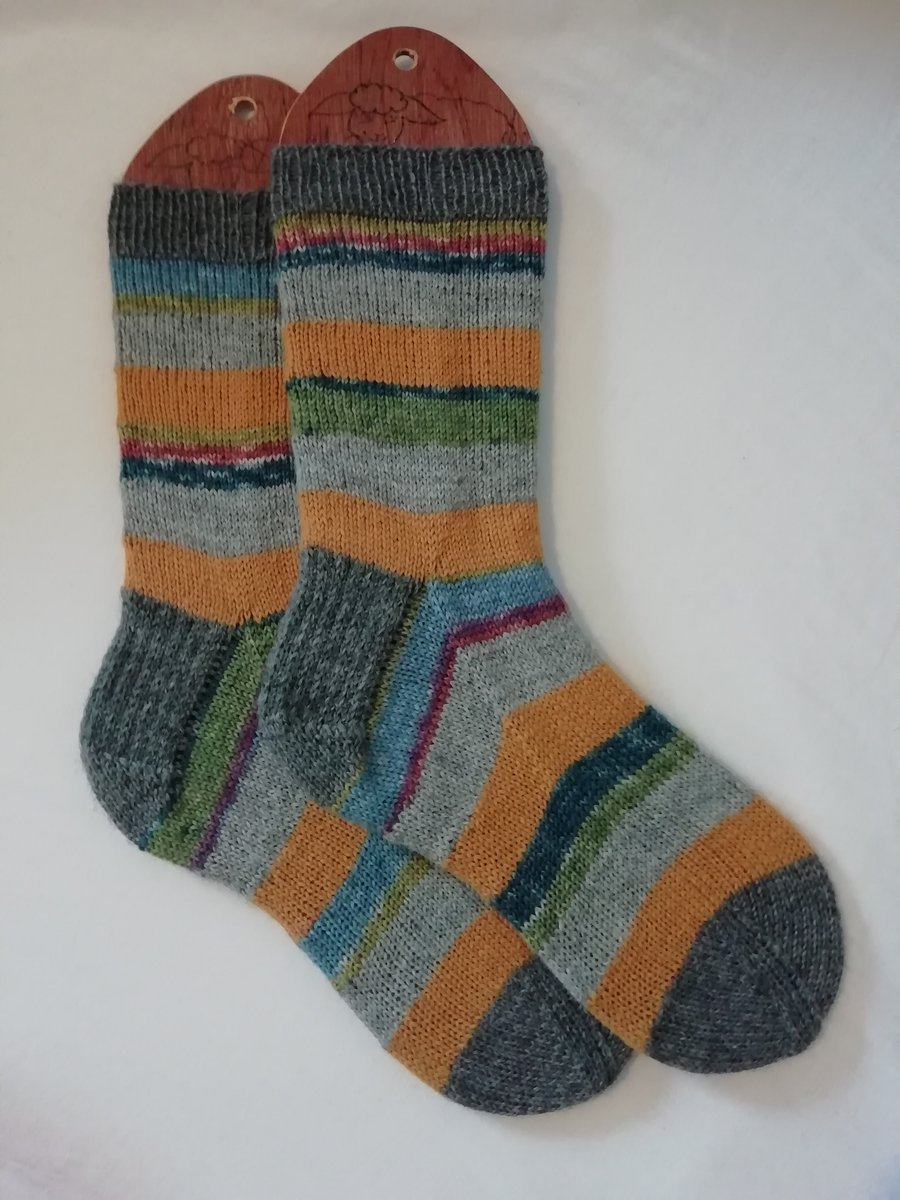Hand knitted socks, MEDIUM, size 5-6