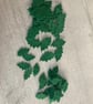 Green felt cut leaves (70)