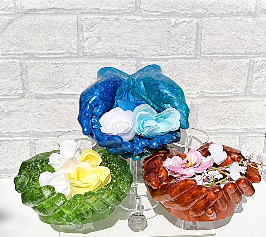 Cupped Hands Bowl. Various Colours Available In "Choose Options"