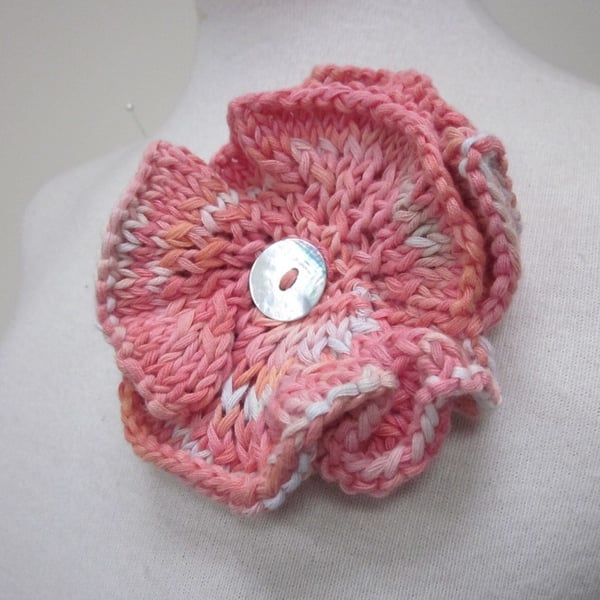 Shell Pink Knitted Flower Corsage