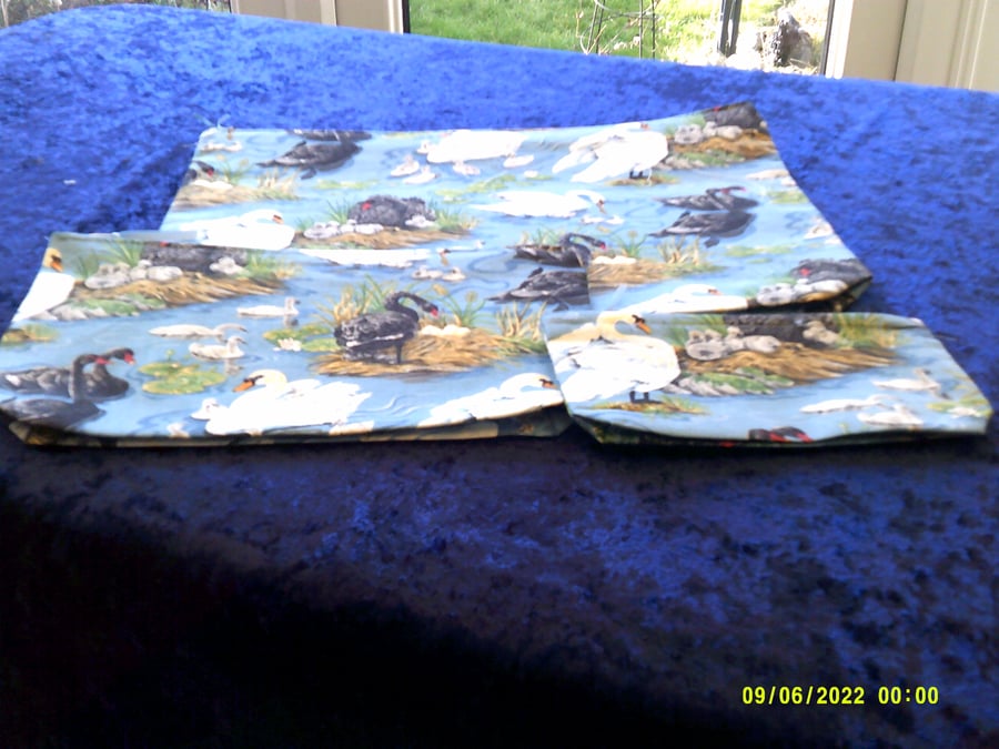 Black & White Swans Set of 3 Zip Top Pouches