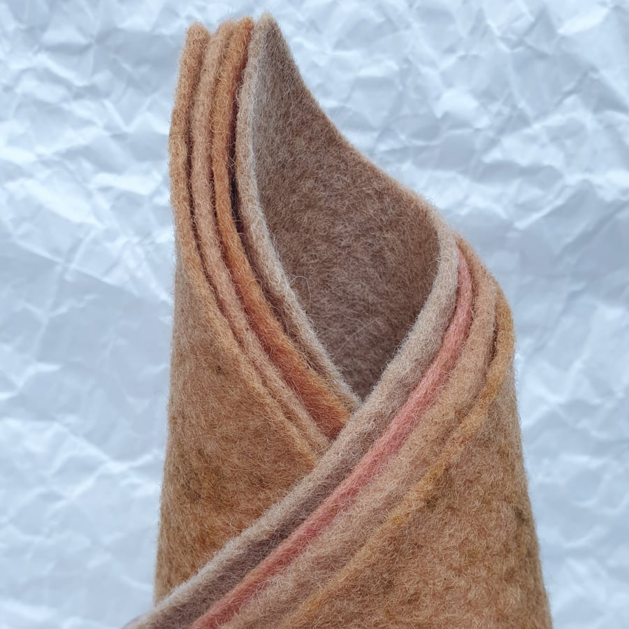 Naturally Dyed Wool Felt Sheets - Pack of 4 Medium Oranges (Dark)